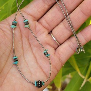 Wonderful handmade Native American 925 sterling silver turquoise chip choker nec